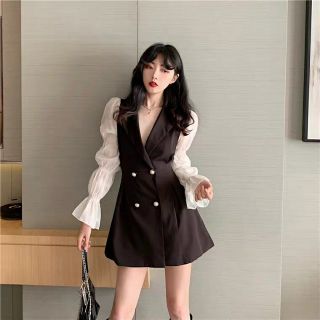 Đầm cổ vest 4 cúc tay phồng