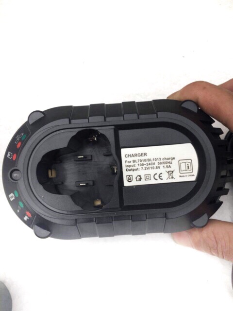 Pin Makita 10.8v nhận sạc zin