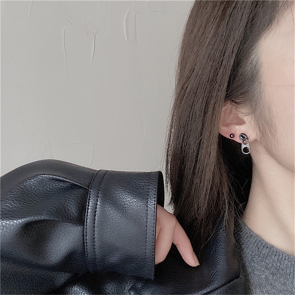 Khuyên Tai Hình Kéo Đầu Kéo Cá Tính