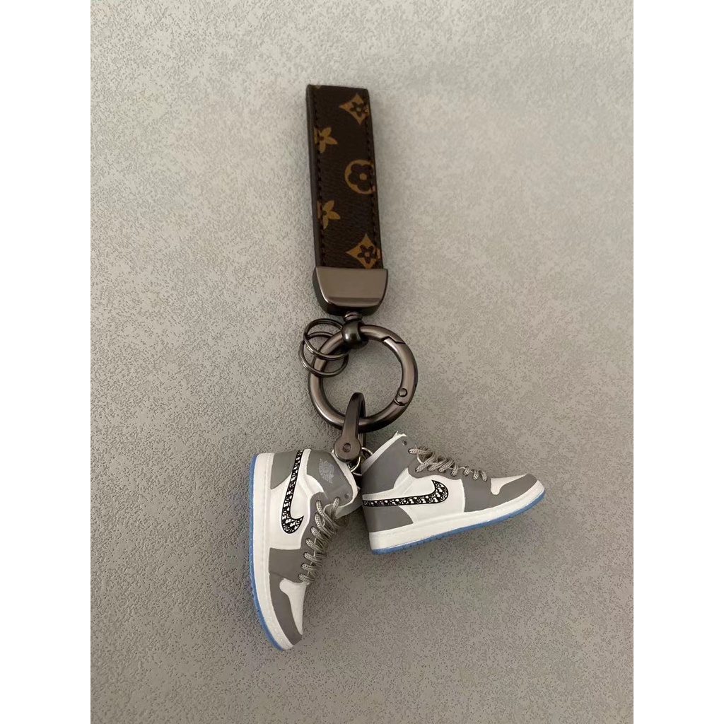 Móc Khóa Thủ Công Thiết Kế Độc Đáo Sáng Tạo