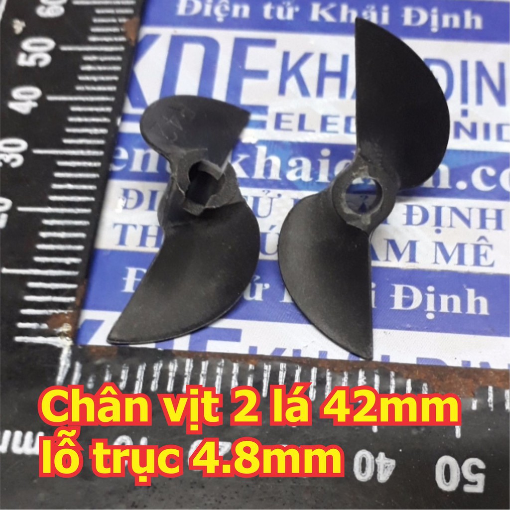 chân vịt tàu thủy mô hình 2 lá, 2 cánh màu đen nhựa cứng (bộ 2 cánh thuận nghịch) 42mm, lỗ trục 4.8mm kde5472