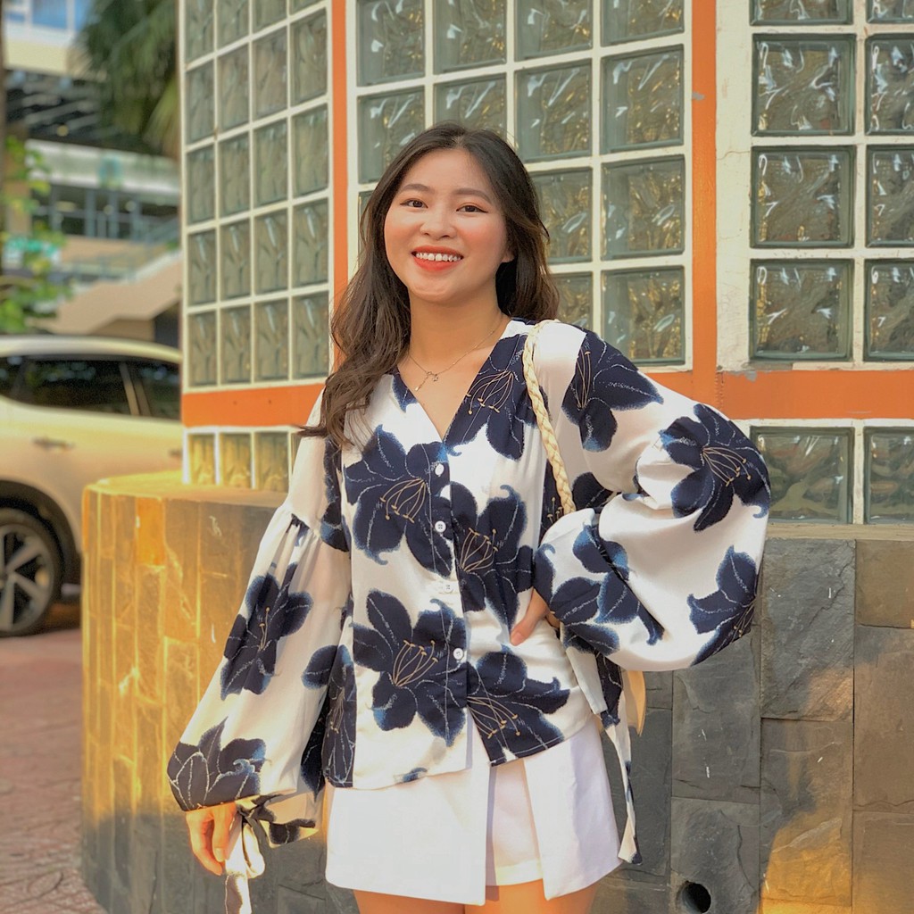 Áo kiểu nữ họa tiết hoa cổ V tay phồng dài tiểu thư nữ tính phong cách retro Hàn Quốc ulzzang