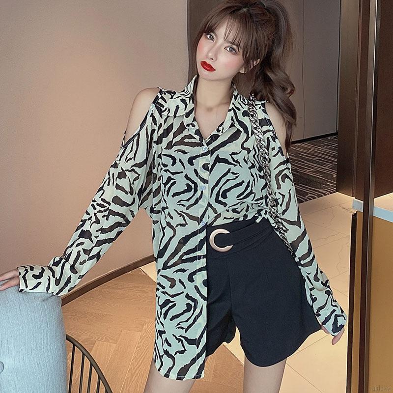 Áo Trễ Vai Tay Dài Hoạ Tiết Da Báo Kiểu Hàn Quốc