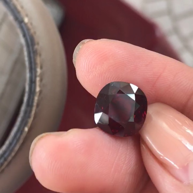 Spinel thiên nhiên