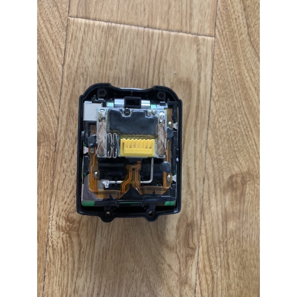 Pin Makita 16.8v 4S2P Vỏ Zin Mạch nhận sạc Zin hãng