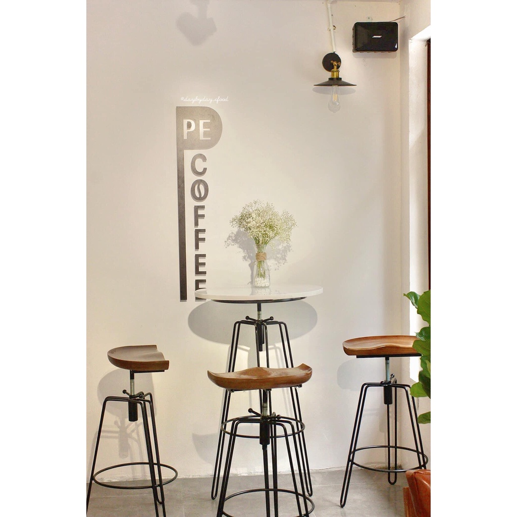 Ghế bar sắt cách điệu cho mọi không gian cafe