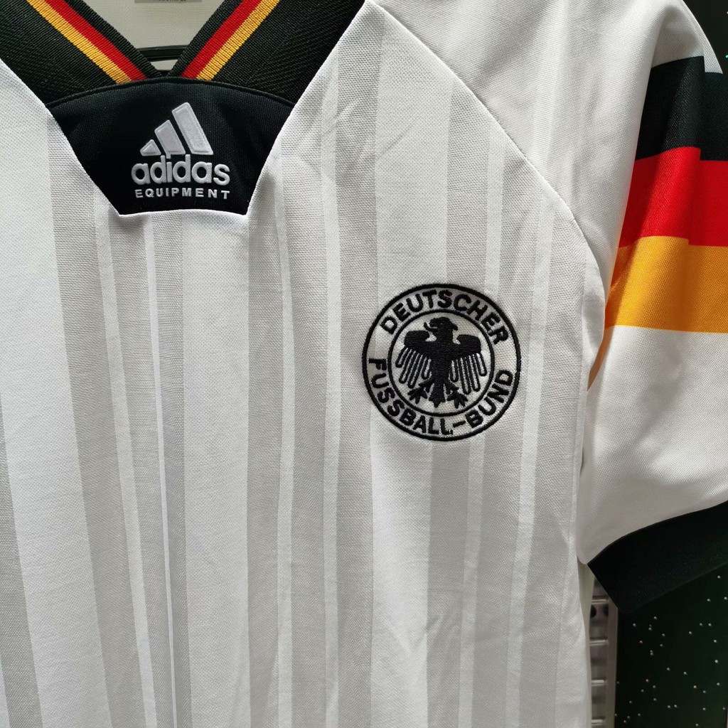 92 áo bóng đá cổ điển Đức