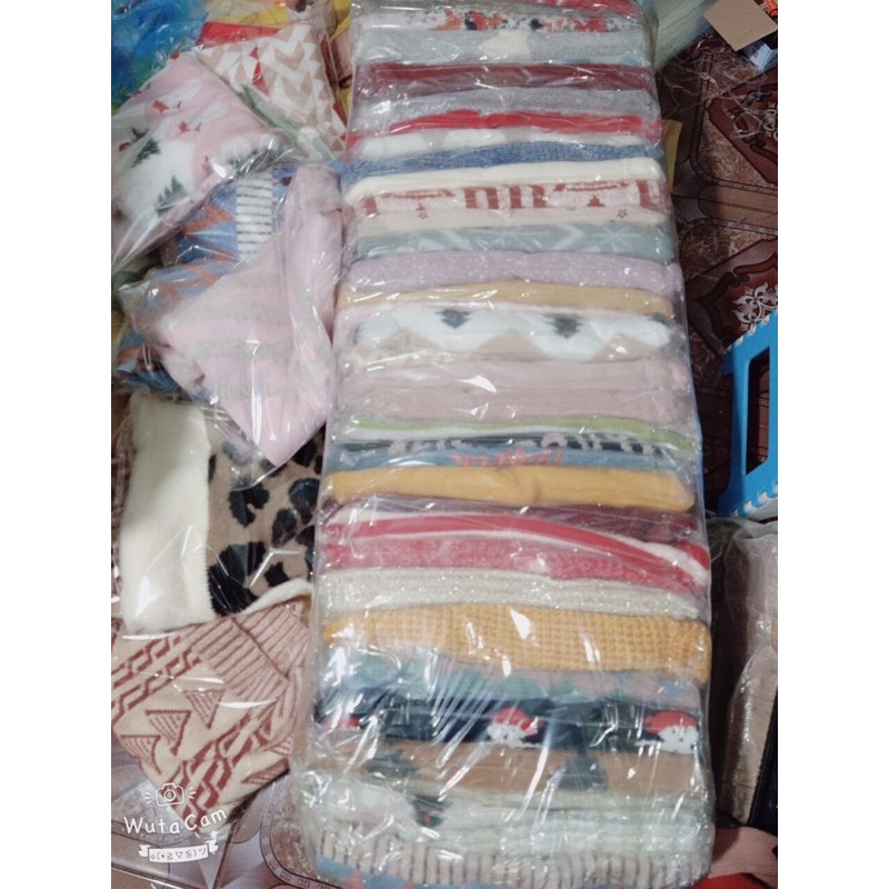 Áo len cho chị khách | BigBuy360 - bigbuy360.vn