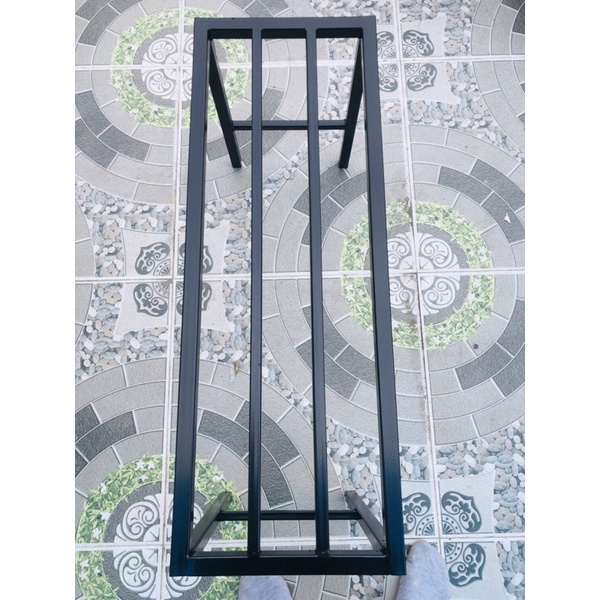 Kệ kê chậu cây dài 100cm, rộng 30cm, cao 30cm. 4 chân, 2 nan phụ, hộp thép 2x2cm
