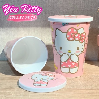 Ly kèm nắp hello kitty