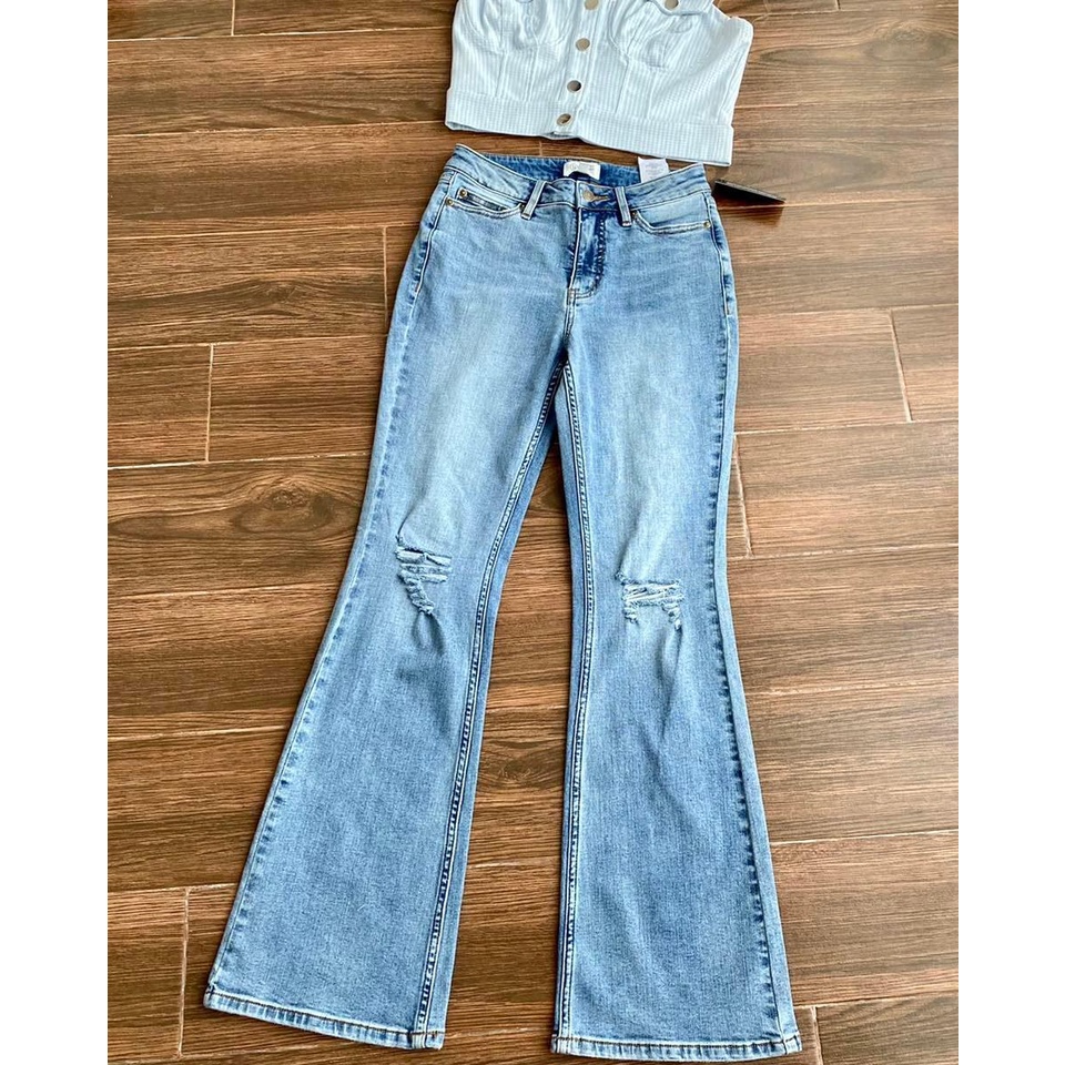❗️ 𝐋𝐈𝐋𝐀𝐂 - 𝐕𝐍𝐗𝐊 - 𝐃Ư 𝐗Ị𝐍 - 𝐆𝐈Á 𝐓Ố𝐓 ❗️ -Quần Jean Ống Loe Rách Gối Candace