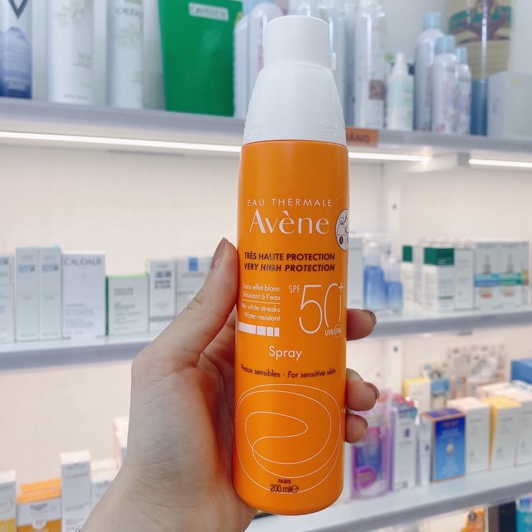 Xịt chống nắng Avene Very High Protection Spray cho làn da nhạy cảm SPF50 200ml