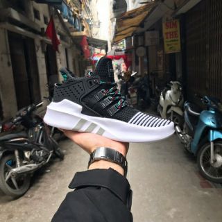 EQT đen vạch xanh