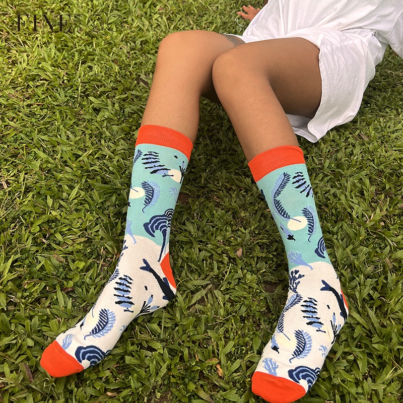 Đôi vớ FINETOO co giãn hoa văn độc đáo dành cho nữ