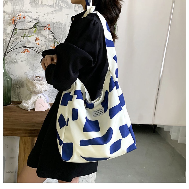 Túi Xách Đeo Chéo Một Bên Vai Dung Tích Lớn Cho Nữ