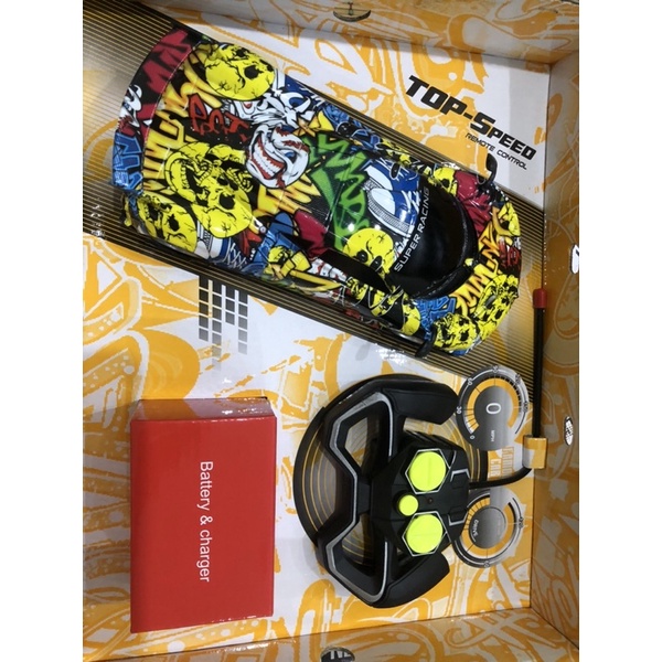 Oto điều khiển thể thao kèm pin sạc điện