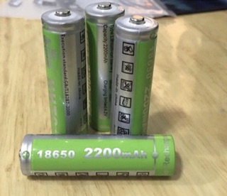 Pin Sạc / Pin Loa 18650 - 2200mAh (3.7v)