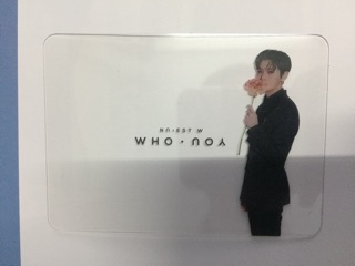 BÁN LẺ ANBUM &CARD WHO YOU -  NUEST