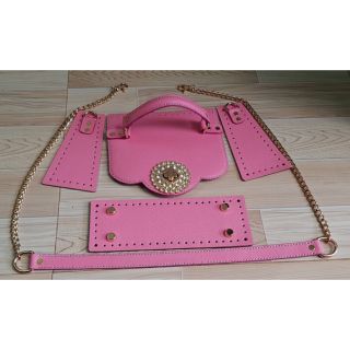 Nắp da. thu huynh