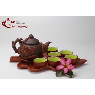 Ấm chén Bát Tràng_Bộ bình trà gốm hoa văn đắp nổi nâu đỏ khay lá
