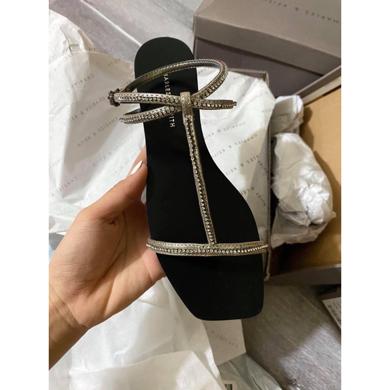 Sandal CNK