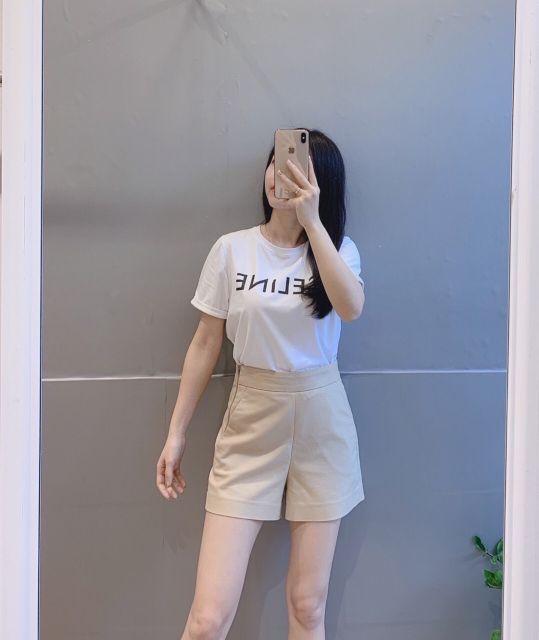 Short SHOJO dây kéo hông 🍑
☘Chất liệu kaki , co giãn nhẹ 🥝Đáy cao
☘
Size mlxl  🥦 
Màu đen xxl