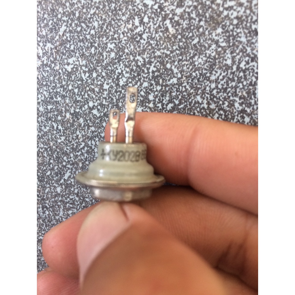 Thyristor  Ky202B  Nga hàng tháo máy