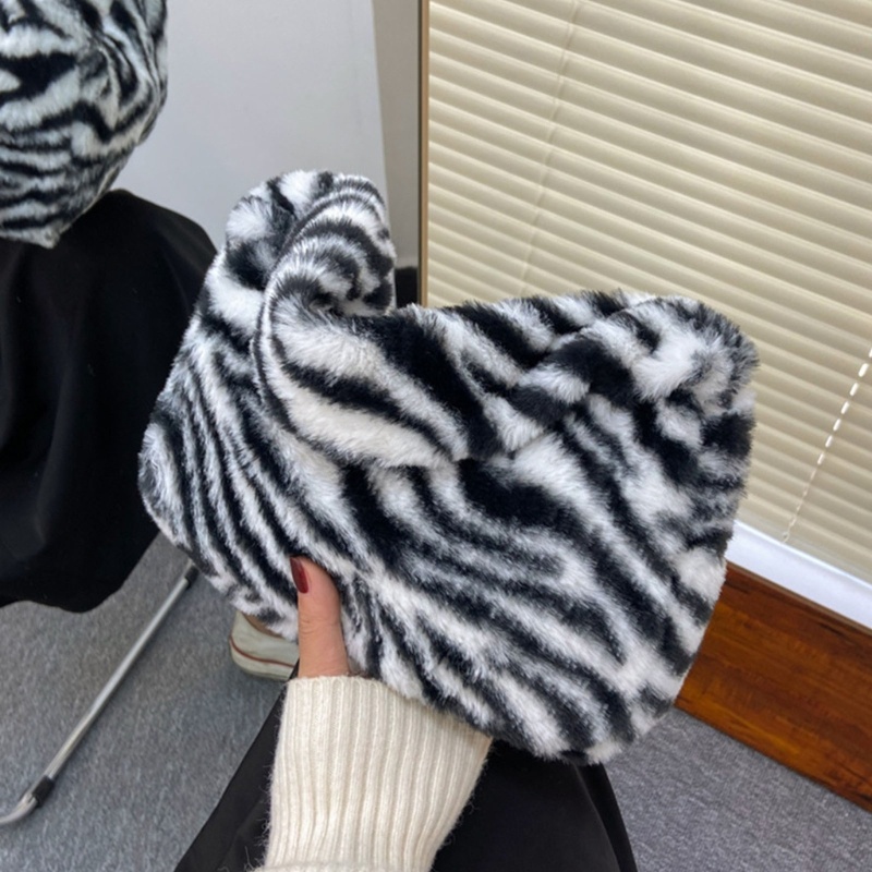 Túi Đeo Vai / Kẹp Nách Phủ Lông Họa Tiết Da Báo Thời Trang Thu Đông Cho Nữ