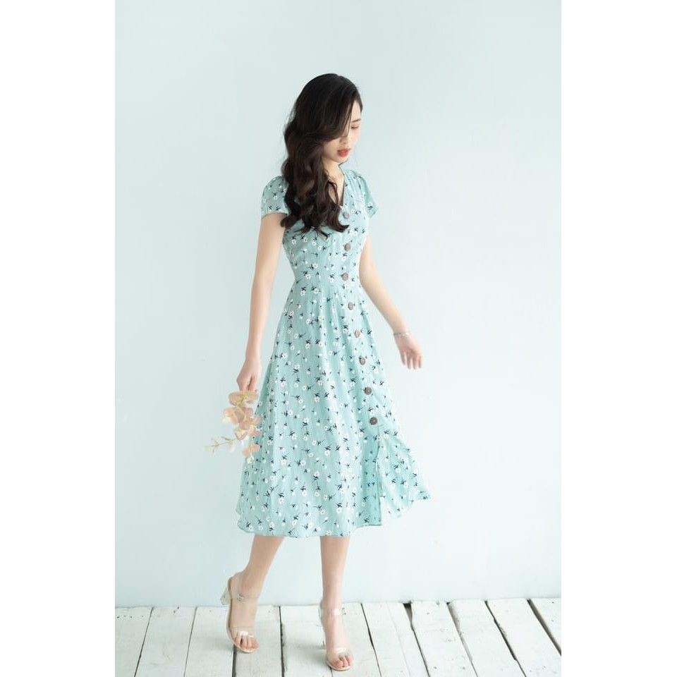 Váy đi du lịch, đi biển màu xanh dương cúc giữa họa tiết hoa đủ 4 size e-1223 | BigBuy360 - bigbuy360.vn