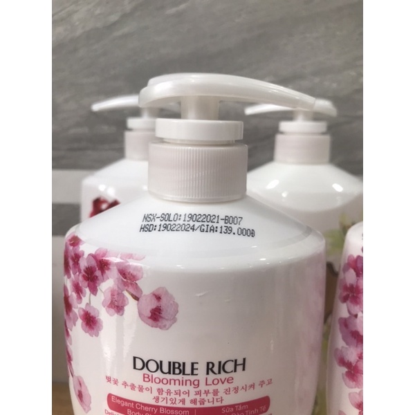 800G SỮA TẮM DOUBLE RICH HƯƠNG ANH ĐÀO CHIẾT XUẤT TỪ THIÊN NHIÊN THƯƠNG HIỆU HÀN QUỐC