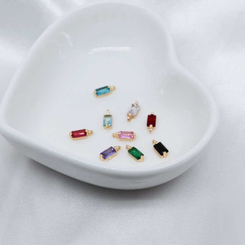 Mặt Dây Chuyền Mini Hình Vuông Bằng Đồng Thau Vàng 18K Đính Đá zircon