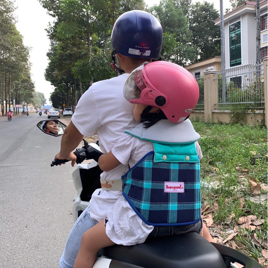 Đai Xe Máy Cho Bé Có Đỡ Cổ- Đai an toàn cho bé đi xe máy
