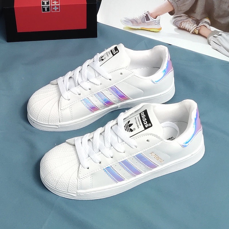 Giày Thể Thao Adidas Superstar Thiết Kế Cá Tính Cho Nam Và Nữ