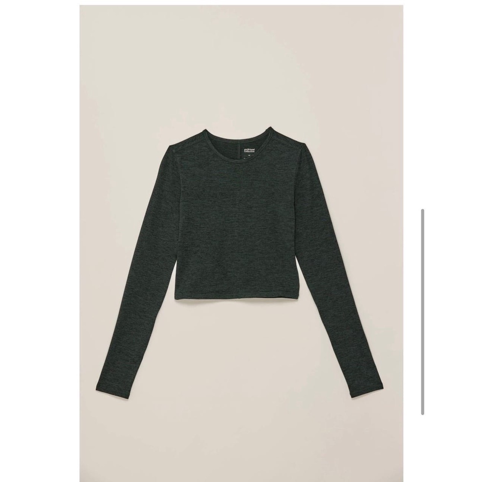 Áo tập dài tay Girlfriend/Whitesiera- Chất thun cotton thấm hút mồ hôi, co giãn tốt.