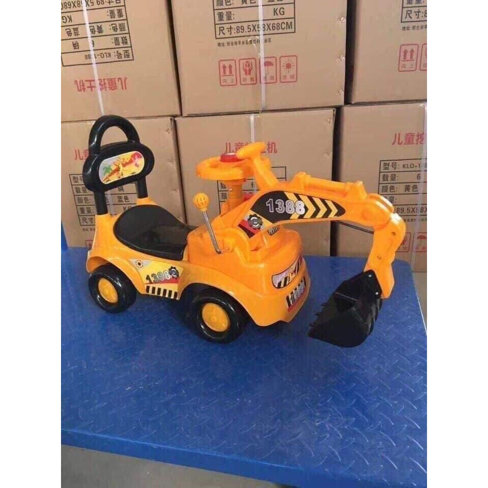 xe cẩu cho bé đồ chơi an toàn xe cẩu chòi chân cho bé máy xúc màu vàng