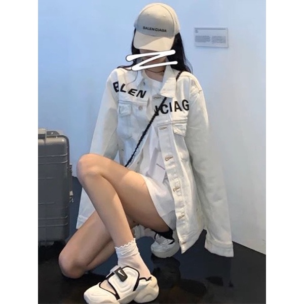 ÁO KHOÁC BÒ BALENCIA MÀU TRẮNG SIÊU HOT