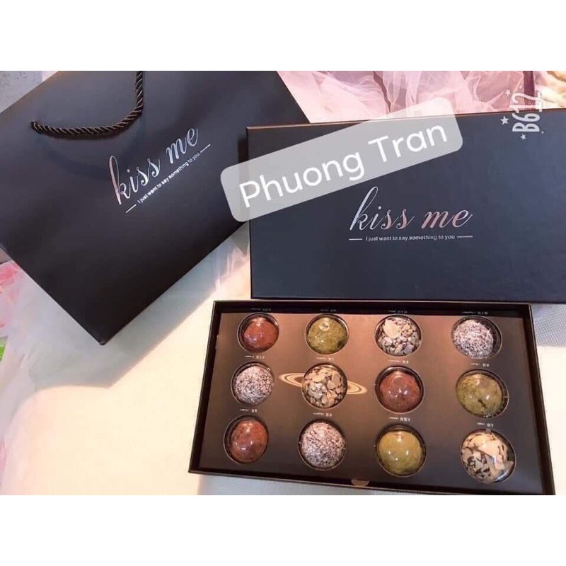Hộp Socola 12 viên Kiss Me (kèm túi )