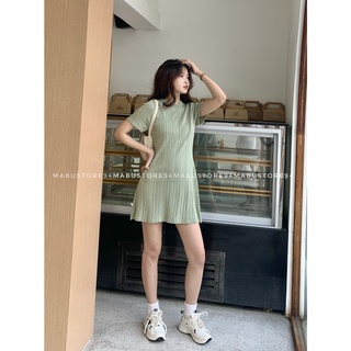Váy trơn xoè len