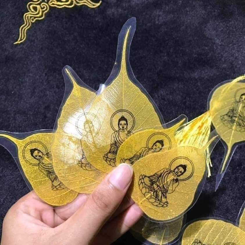 Lá bồ đề tâm phật dát vàng bình an may mắn