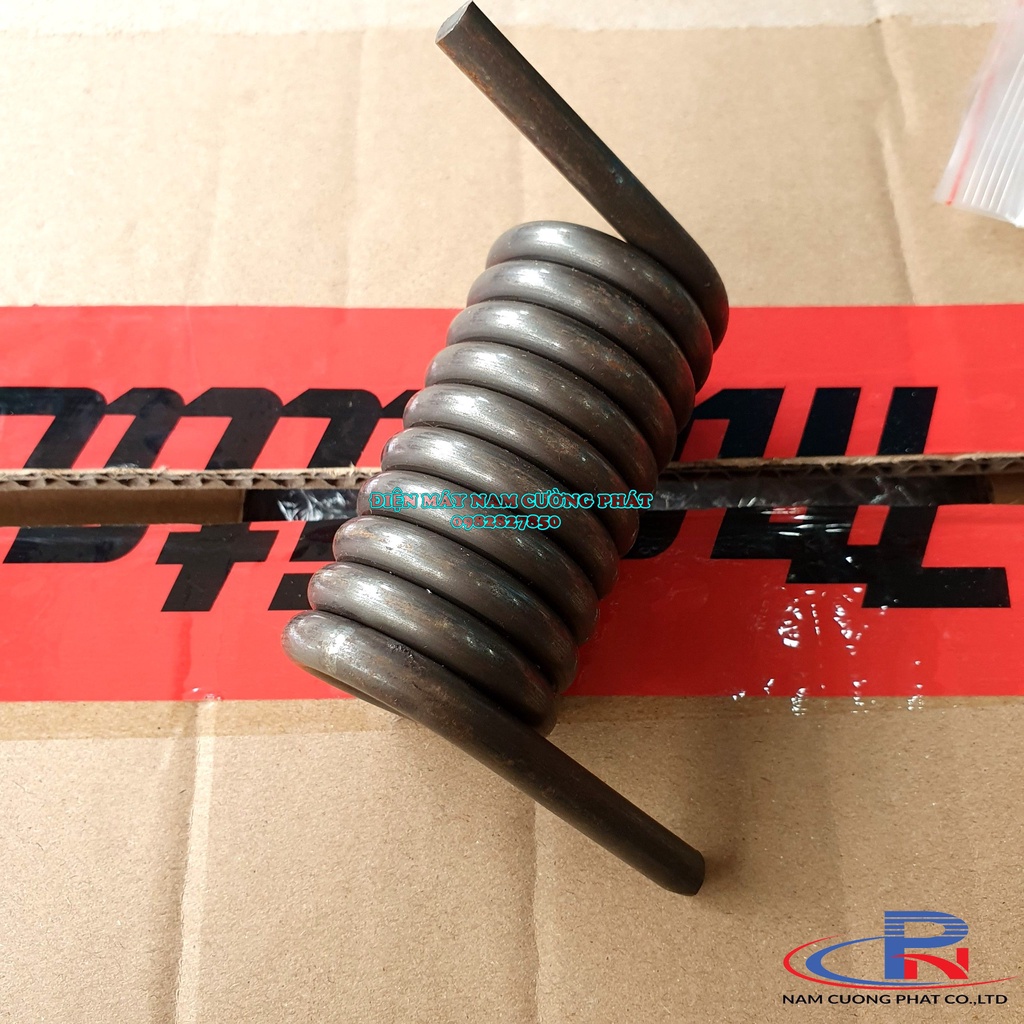 Lò xo máy cắt sắt Makita Maktec MT240 MT241 M2400 231666-7