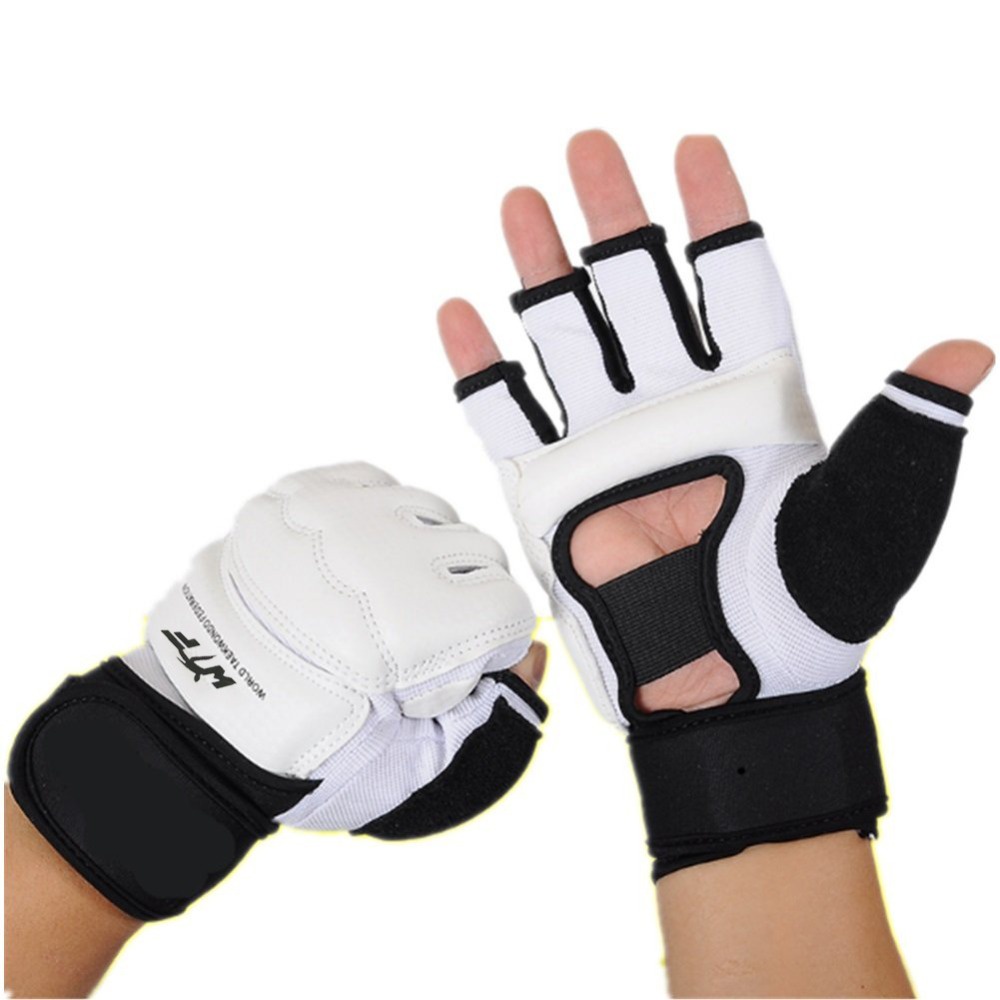 Găng Tay Bảo Vệ Chân Khi Tập Võ taekwondo