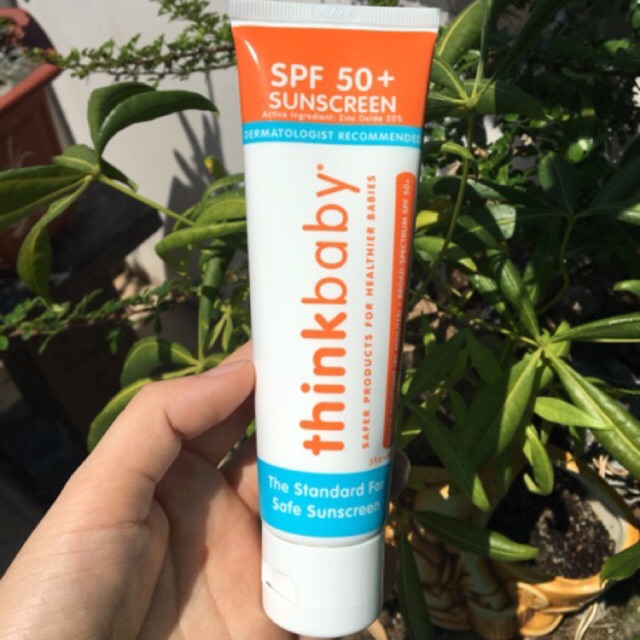 Kem chống nắng vật lý Thinkbaby SPF 50, bill ngay phía sau