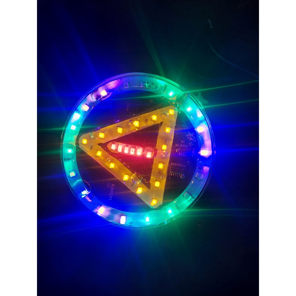 Đèn trang trí ô tô, đèn hậu, tam giác nháy bảy màu điện áp 12v và 24v