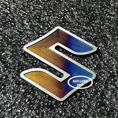 tem Logo 1 chữ S Titan gắn RAIDER,SATRIA
