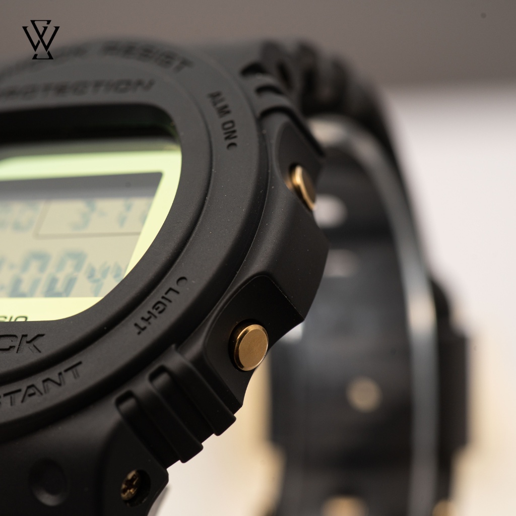 Đồng Hồ Điện Tử Nam Casio WATCHSTORE DW-5700BBMB-1DR Thiết Kế Kính Khoáng 45.4mm, Dây Và Vỏ Nhựa Cao Cấp