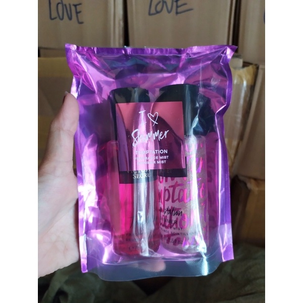 Set 2 chai xịt thơm body Vic | Thế Giới Skin Care