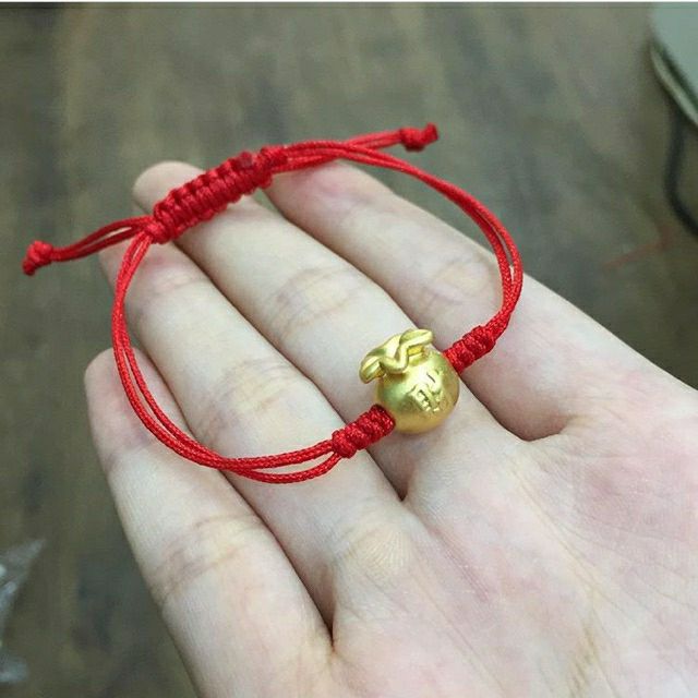 [Giá Sỉ] Vòng Chỉ Đỏ Mix Charm Bạc Túi Tiền Đem Đến May Mắn Tài Lộc | BigBuy360 - bigbuy360.vn