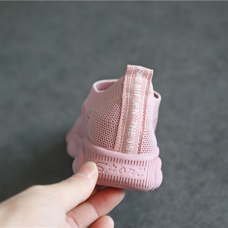 Giày len đan cho bé