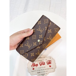 Ví dài cúc bấm xinh xắn ( Có hộp )