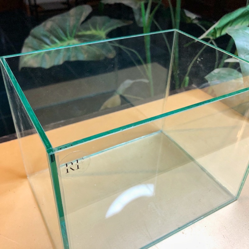Bể cá mini D20xR15xC15cm dán dấu keo